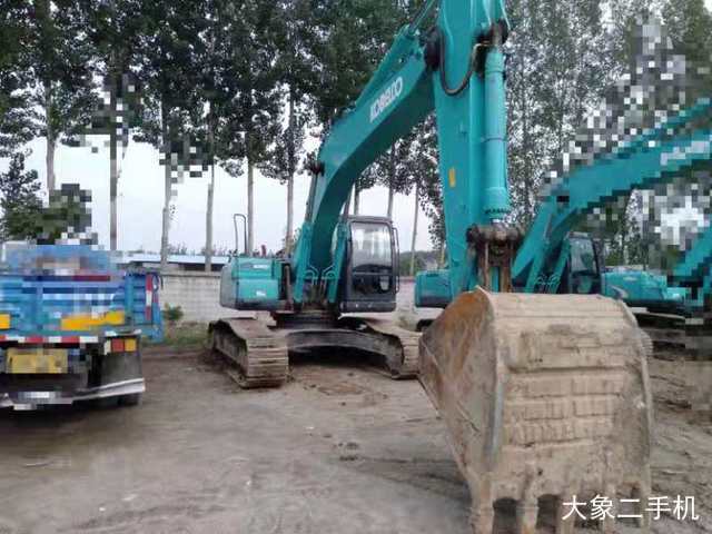 神钢 SK260LC-8 挖掘机