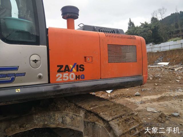 日立 ZX210LC-3G 挖掘机