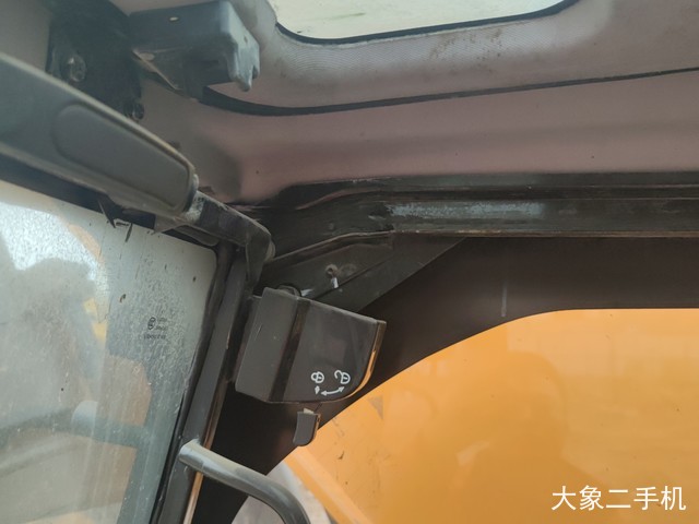 三一重工 SY235C-9 挖掘机