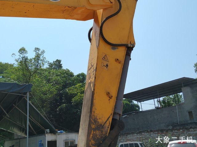 徐工 XE135B 挖掘机