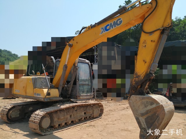 徐工 XE135B 挖掘机