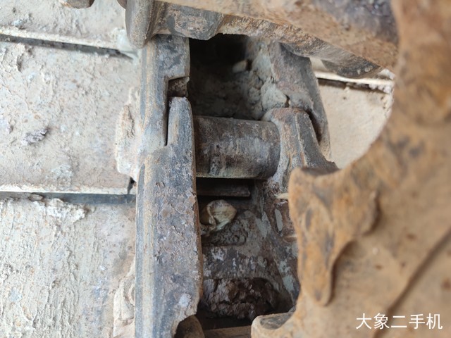 徐工 XE215D 挖掘机