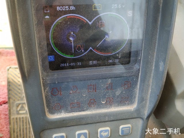 徐工 XE135B 挖掘机