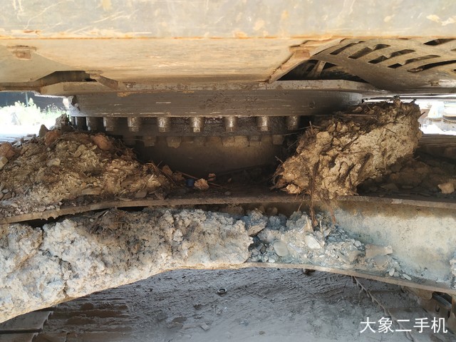 徐工 XE135B 挖掘机