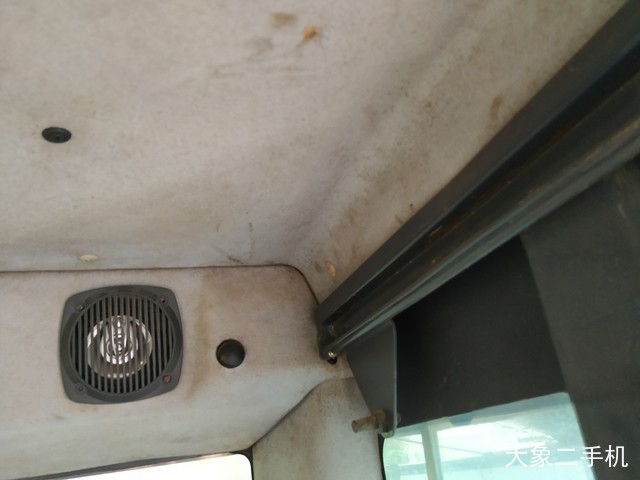 小松 PC240LC-8 挖掘机