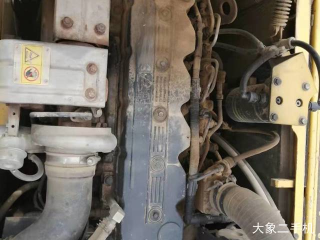 小松 PC240LC-8M0 挖掘机