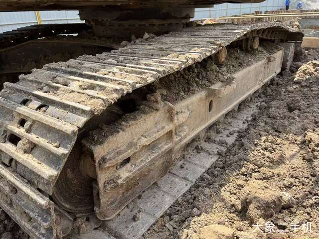 三一重工 SY215C-10 挖掘机