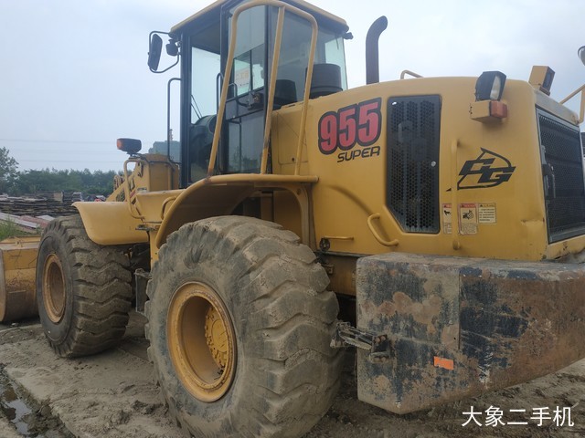 成工 CG955 装载机