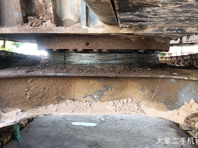 神钢 SK75-8 挖掘机