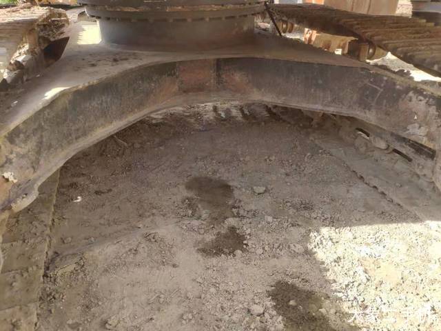 日立 ZX210LC-3G 挖掘机