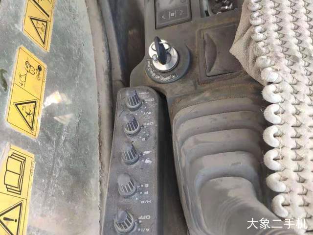 日立 ZX210LC-3G 挖掘机