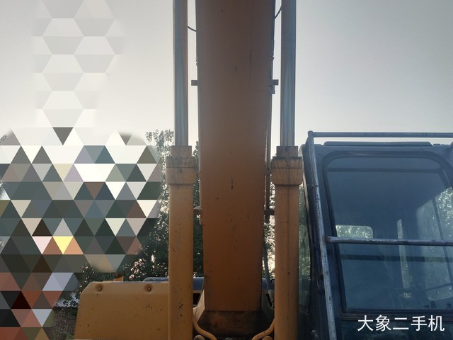 现代 R225LC-7 挖掘机