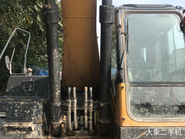 徐工 XE265C 挖掘机