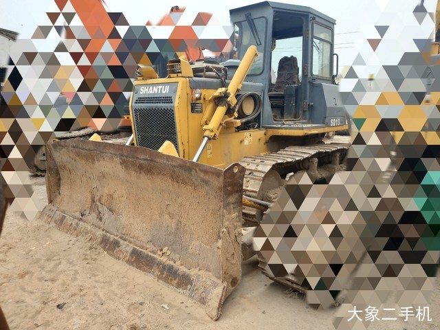 山推 SD13标准型 推土机