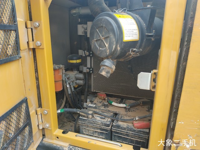 三一重工 SY75C 挖掘机