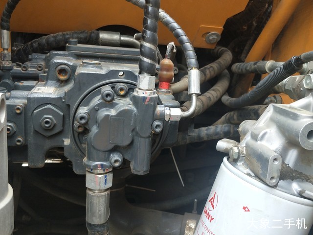 三一重工 SY135C-9 挖掘机