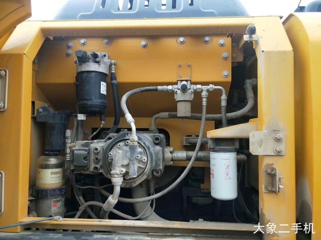 徐工 XE200D 挖掘机