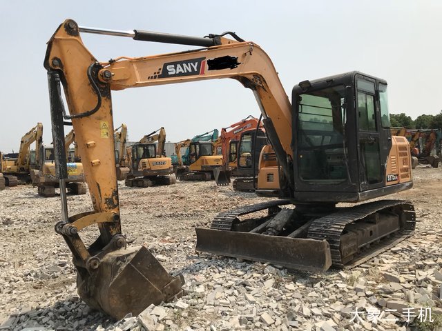 三一重工 SY75C 挖掘机