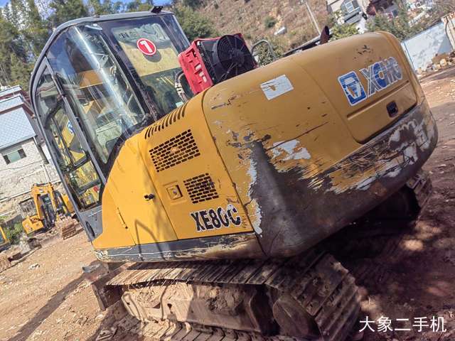 徐工 XE80D 挖掘机
