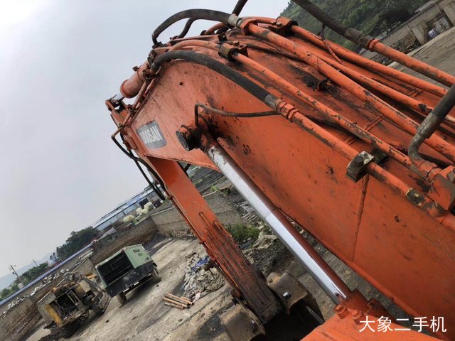 斗山 DH225LC-7 挖掘机