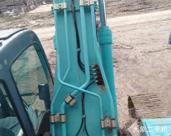 神钢 SK260LC-8 挖掘机