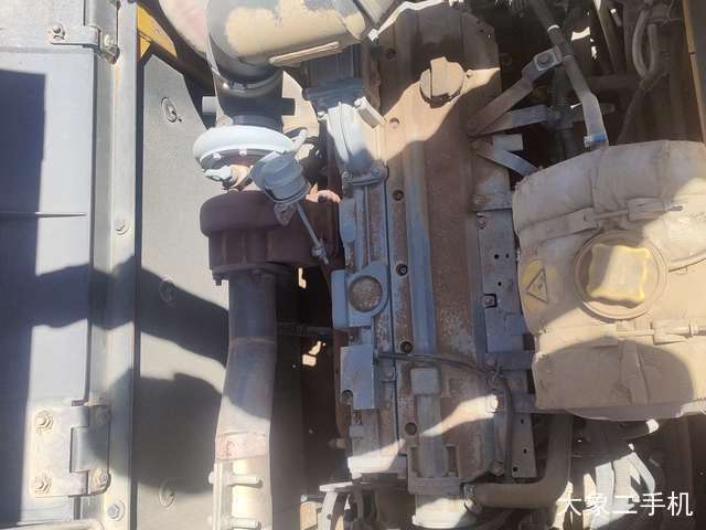 山东临工 E6225F 挖掘机