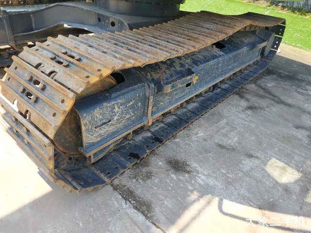 神钢 SK130-8 挖掘机