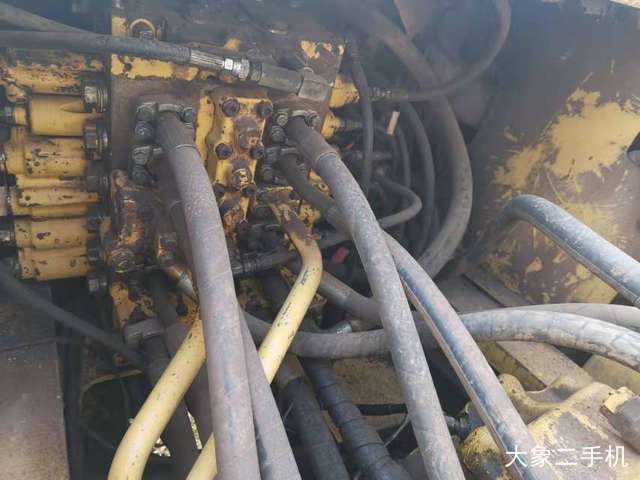 小松 PC240LC-8 挖掘机