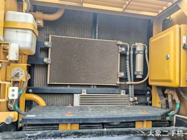 三一重工 SY225C 挖掘机