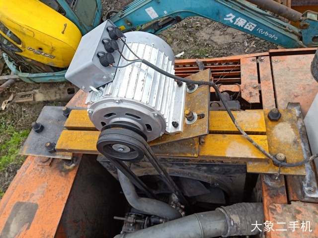 斗山 DH220-5 挖掘机