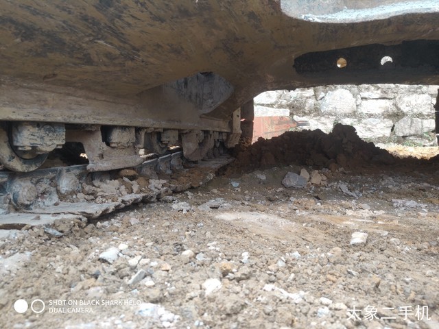 神钢 SK140LC-8 挖掘机