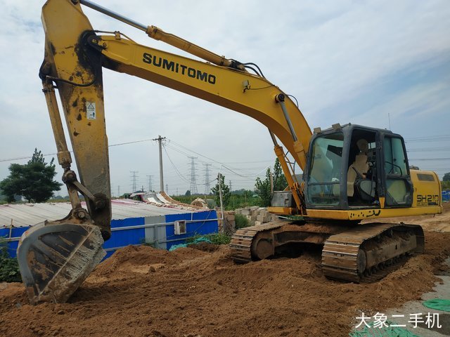 住友 SH210-5 挖掘机