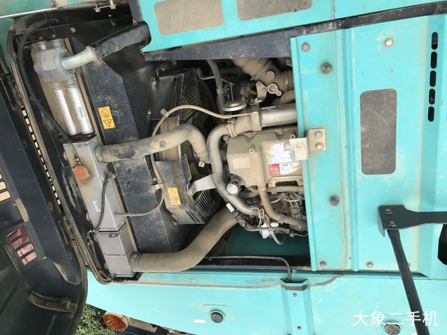 神钢 SK200-10 挖掘机