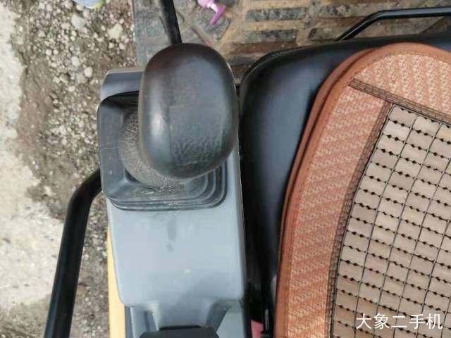 三一重工 SY16C 挖掘机