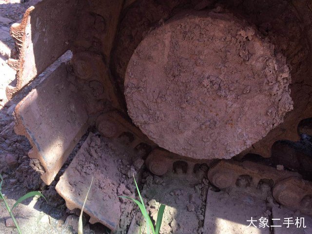 现代 R150LC-9 挖掘机