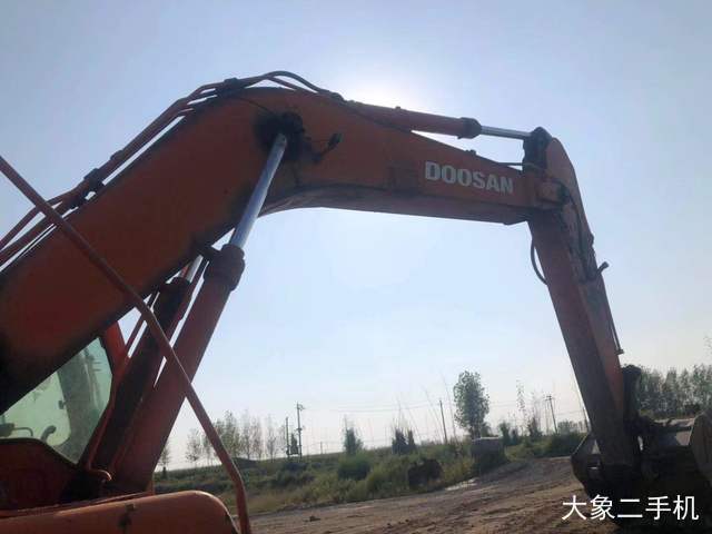 斗山 DH300LC-7 挖掘机