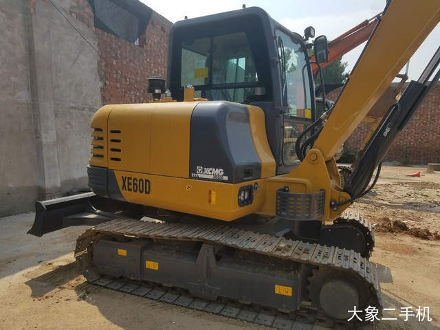 徐工 XE60D 挖掘机