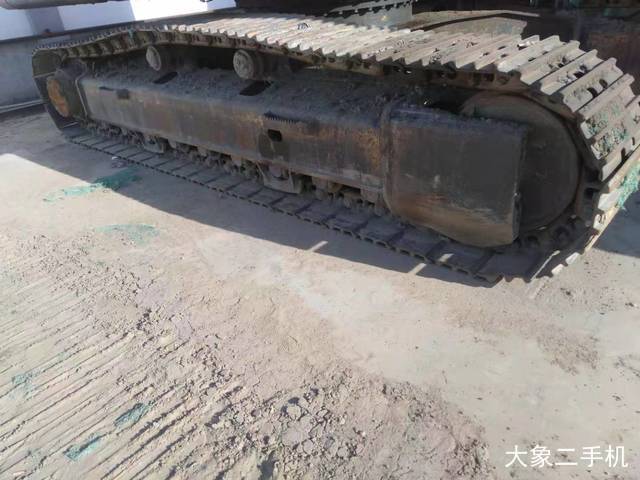 现代 R305LC-7 挖掘机