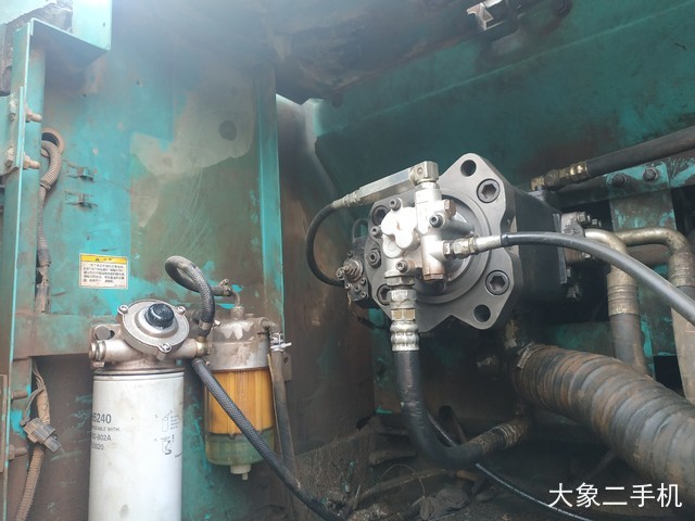 神钢 SK260LC-8 挖掘机