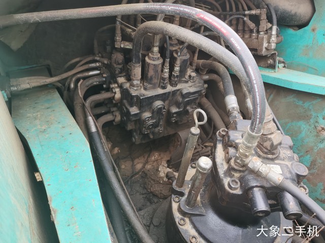 神钢 SK260LC-8 挖掘机