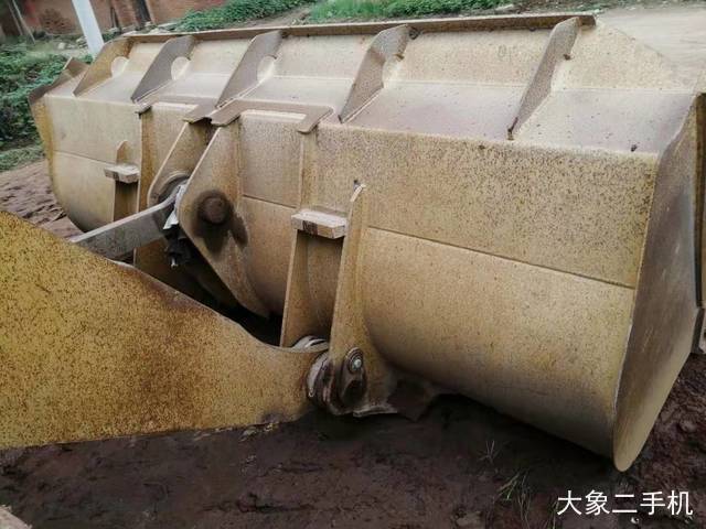 山工 SEM652B 装载机