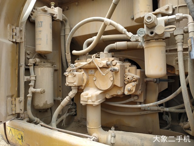 卡特彼勒 323DL 挖掘机