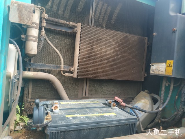 神钢 SK200-8 挖掘机