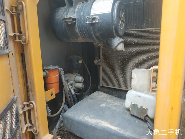 三一重工 SY75C 挖掘机