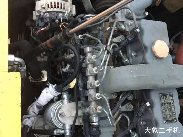 新源 XY75W-9 挖掘机