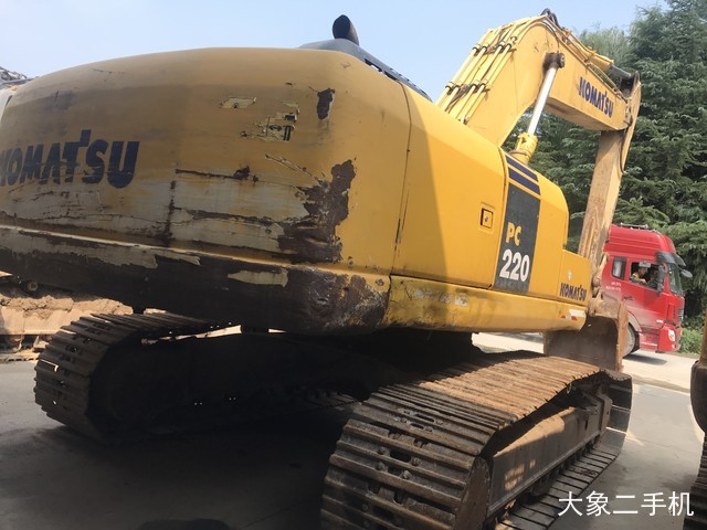 小松 PC220-8M0 挖掘机