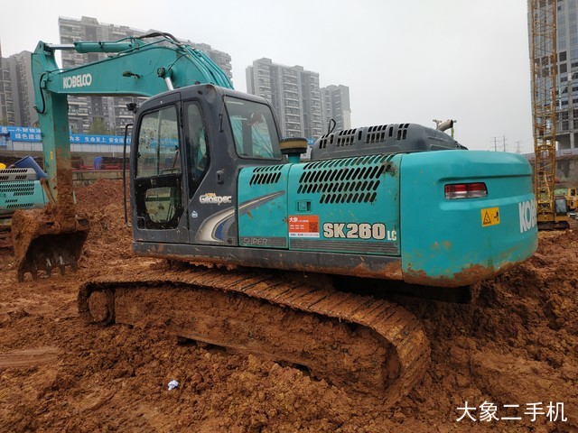 神钢 SK260LC-8 挖掘机