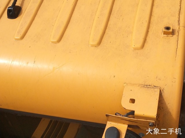 现代 R225LC-9T 挖掘机