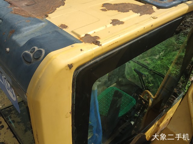 小松 PC220-8 挖掘机