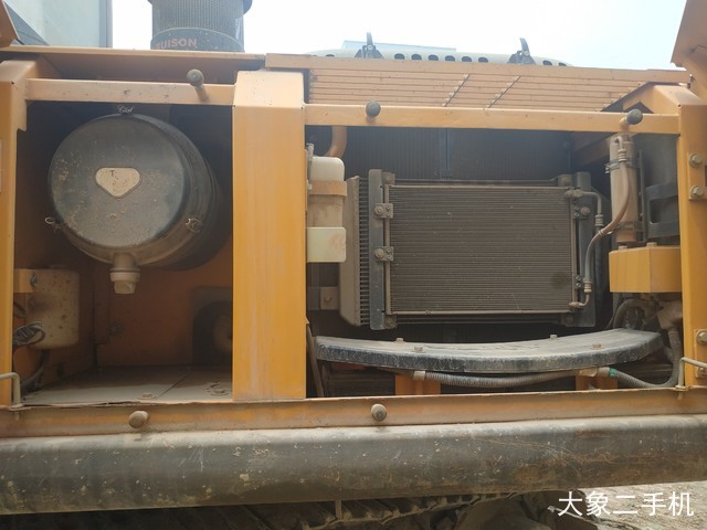 三一重工 SY215C-9 挖掘机